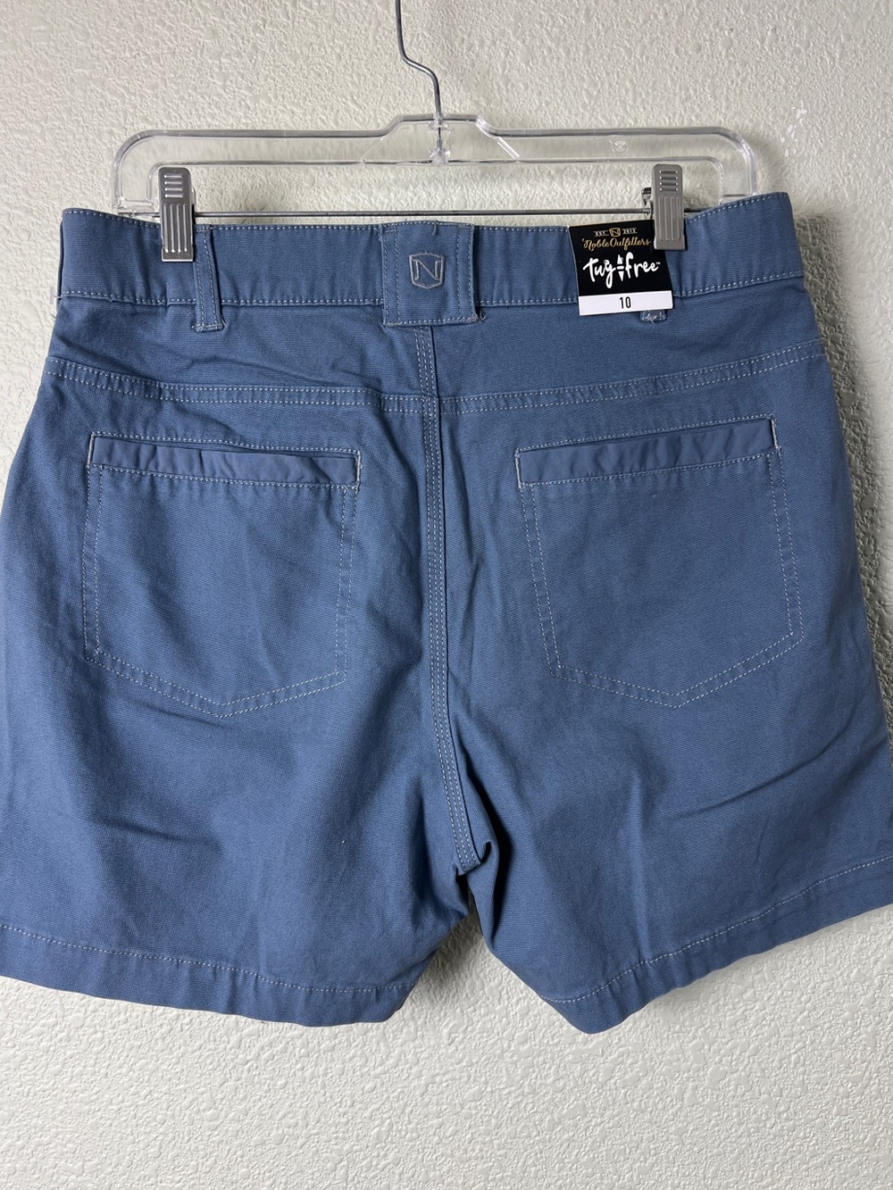 Noble Outfitters Women's Size 10 Faded Blue High Rise 5" Tug-Free Shorts NWT
